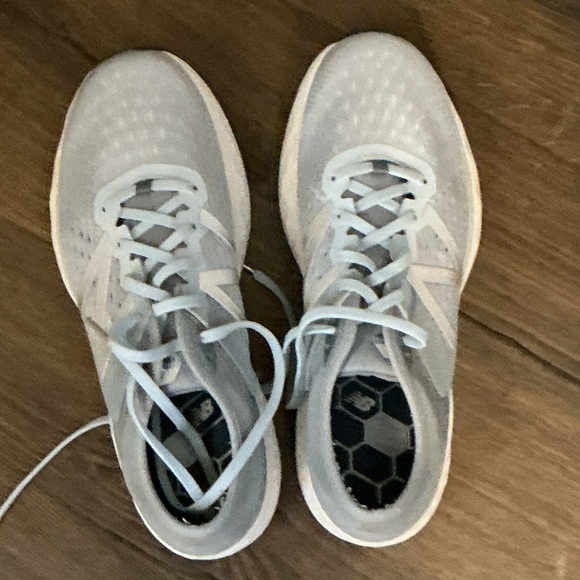 New Balance Fresh Foam 1080 v9 Running Shoes | Women’s 9.5 | Light Blue - Picture 6 of 14